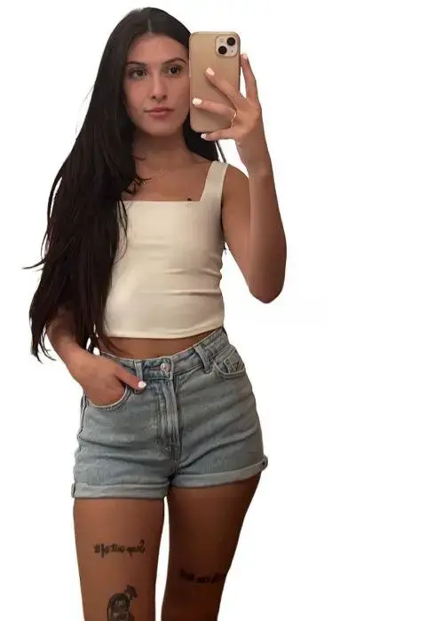 Escort Model Alma - 2