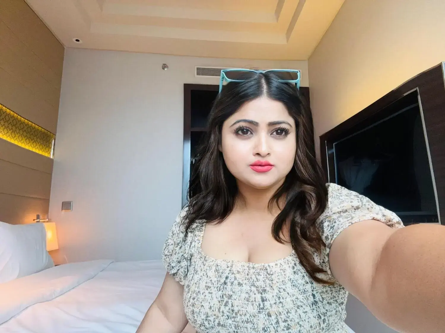 Escort Model Anisha - 3