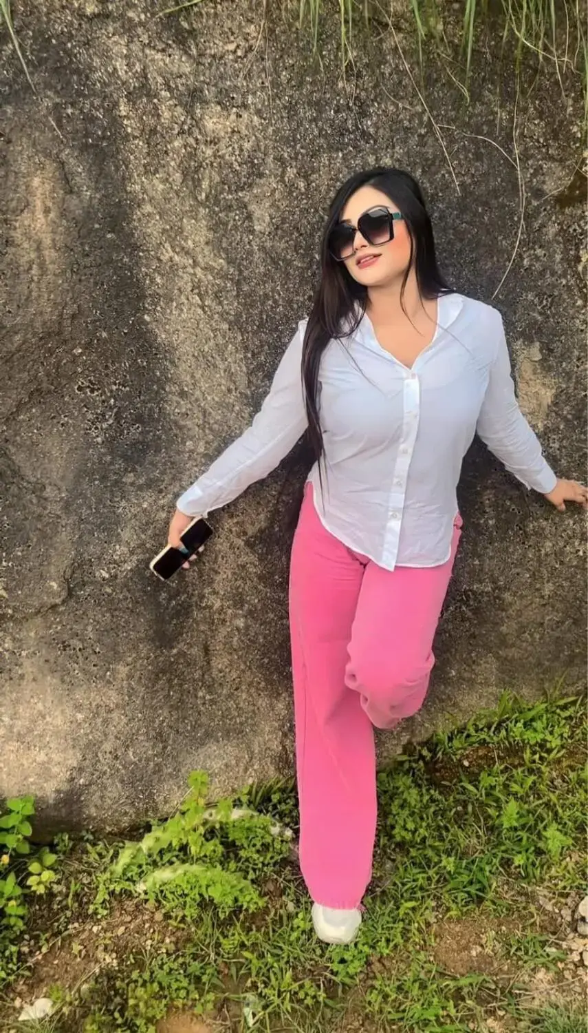 Escort Model Anisha - 8