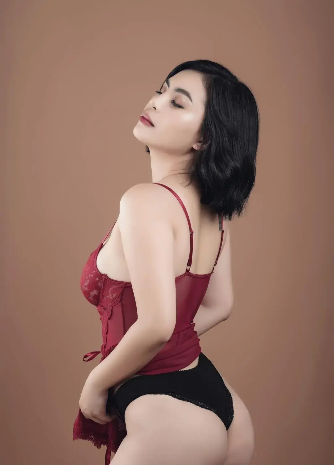 Escort Model Anne - 2
