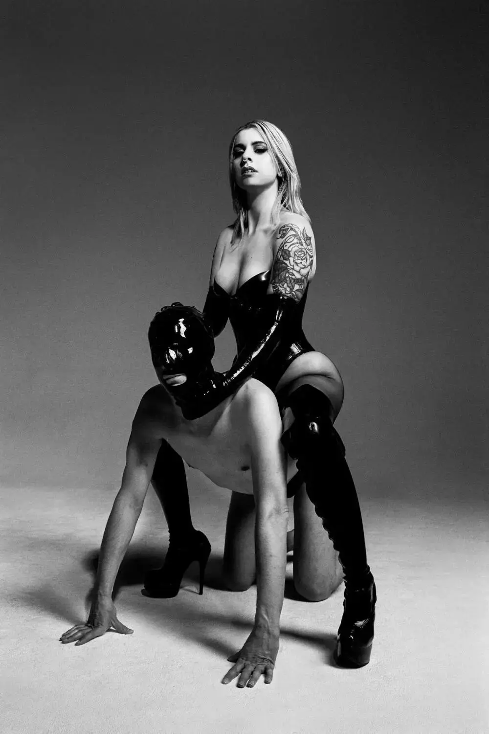 Escort Model Annie - 4