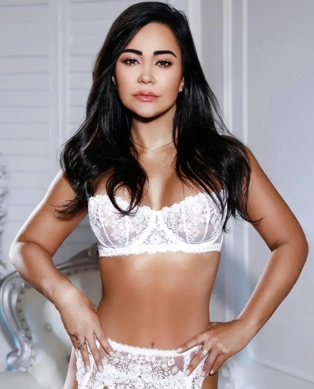 Escort Model Carolina - 6