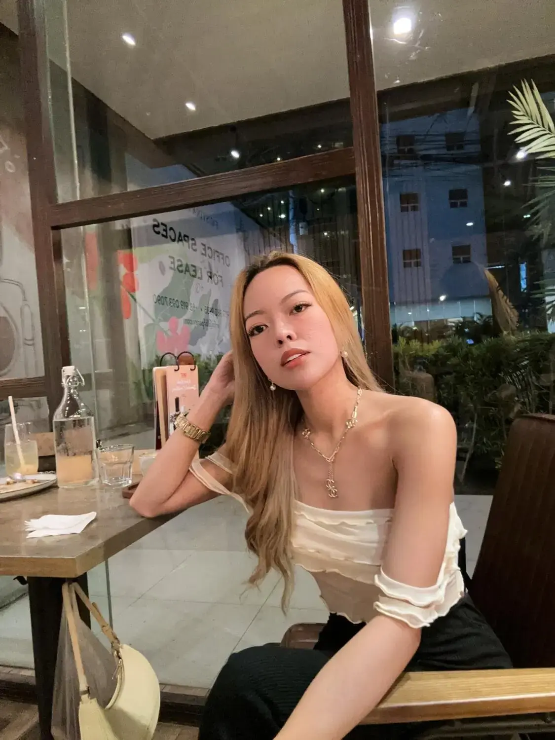 Escort Model Ellie - 4