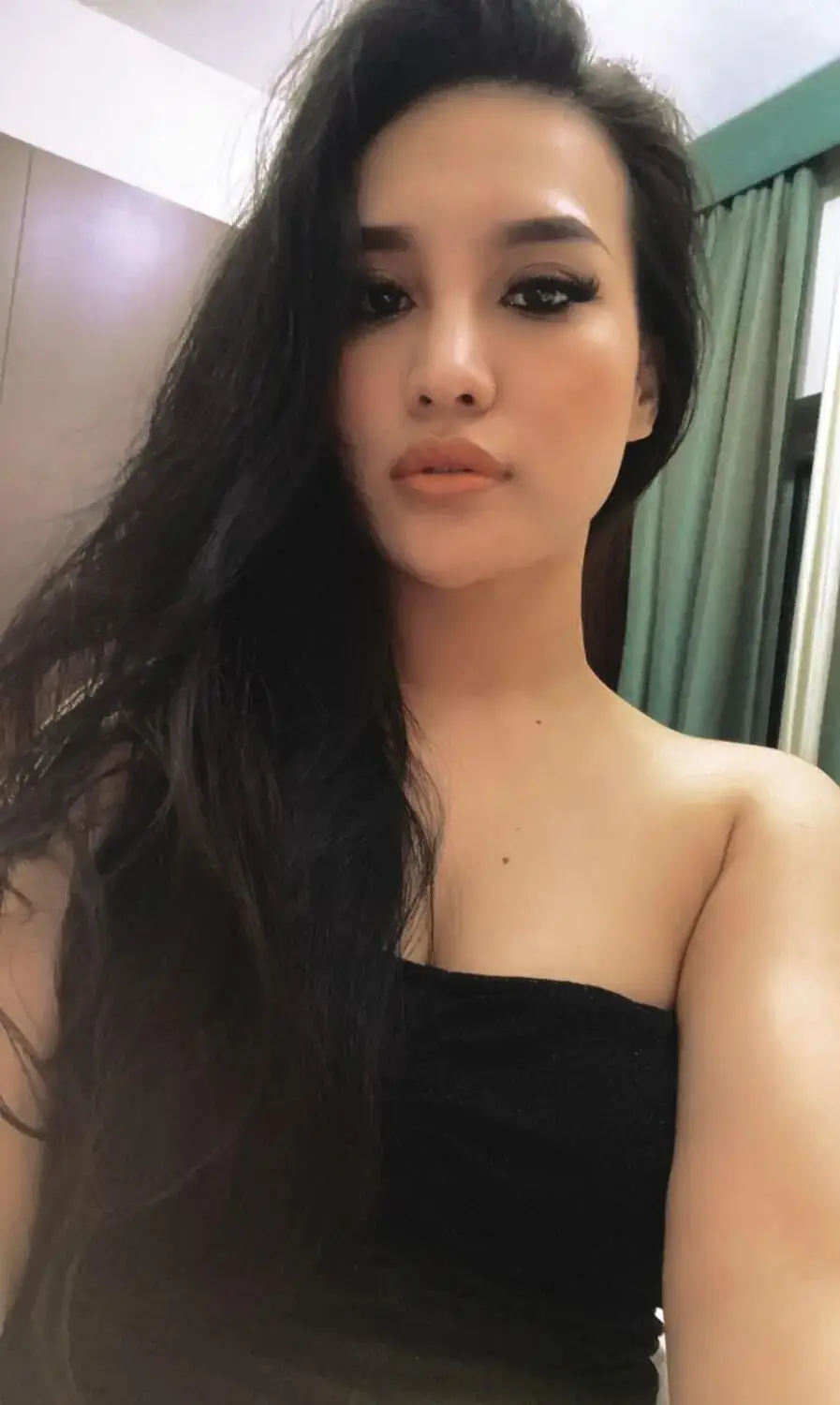 Escort Model Jenny - 4