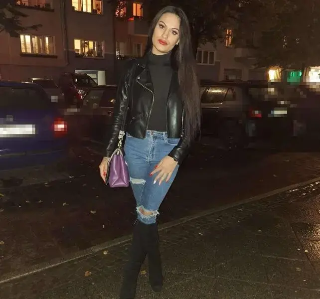 Escort Model Jenny - 3