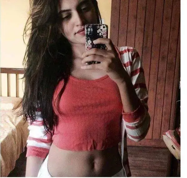 Escort Model Juhi
