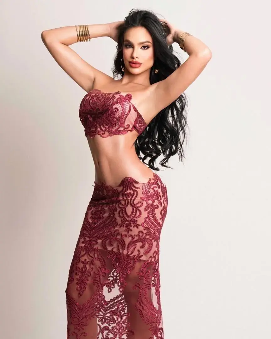 Escort Model Kendra - 10