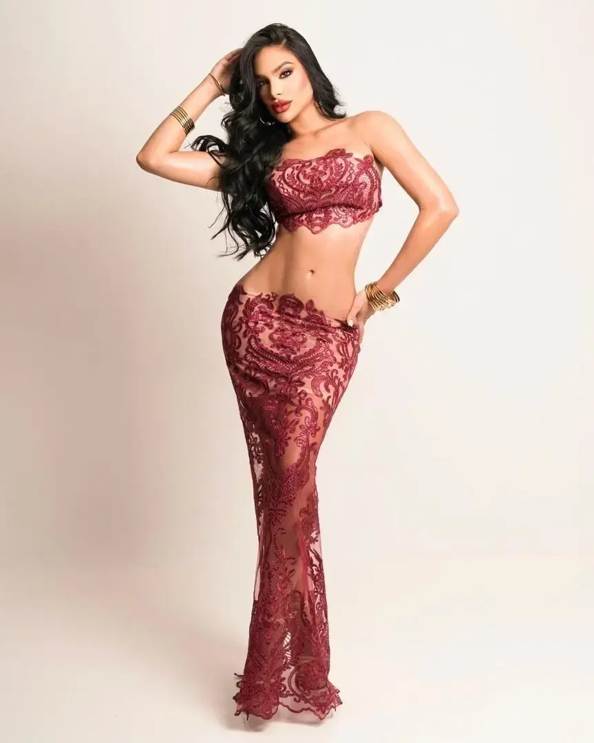 Escort Model Kendra - 13