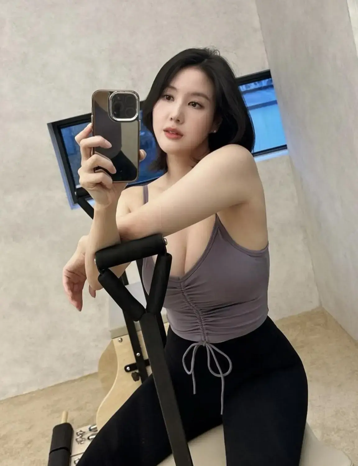 Escort Model Linda