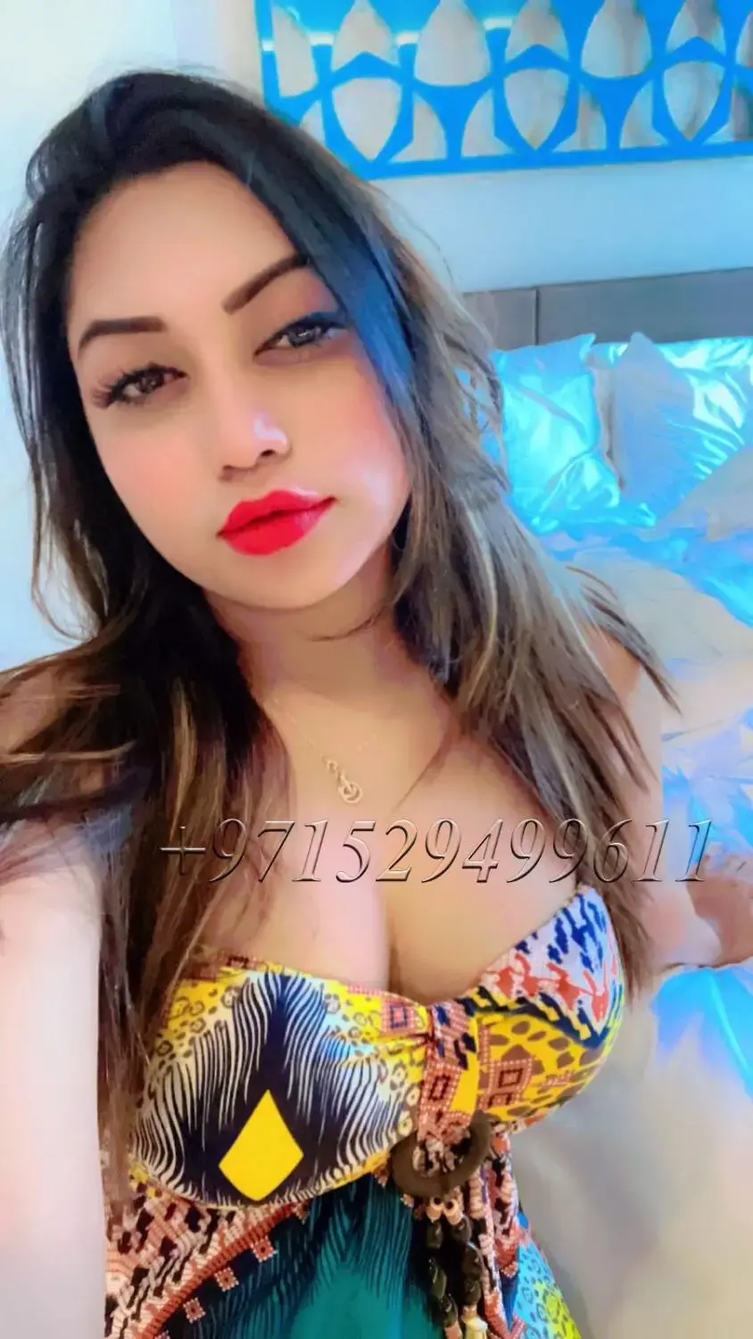 Escort Model Maanvi - 17