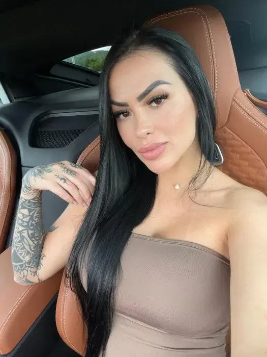 Escort Model Mel - 4