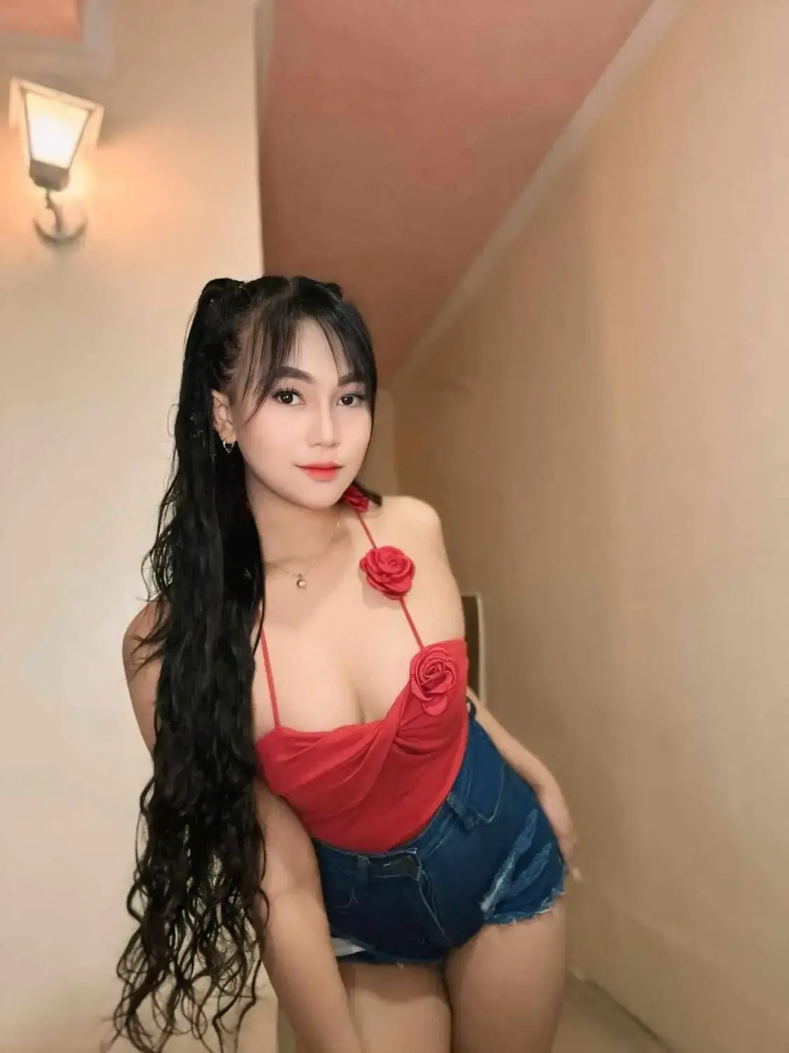 Escort Model Mika - 2