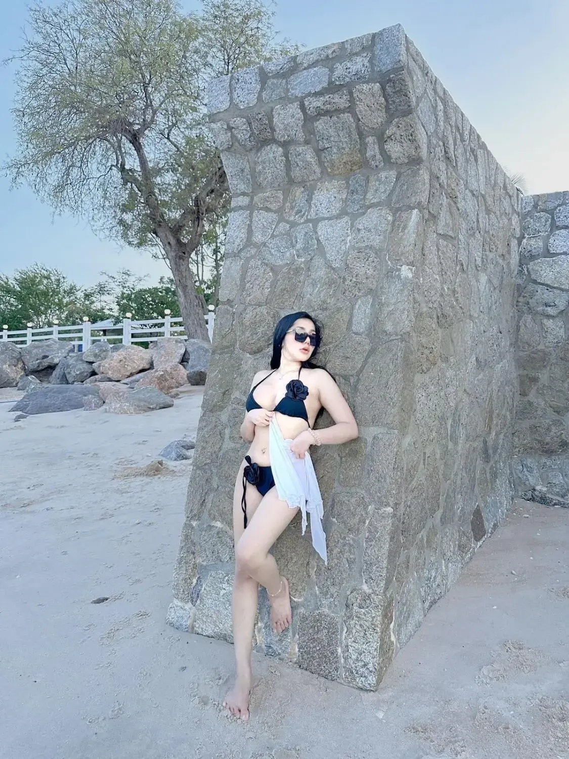 Escort Model Mina - 2