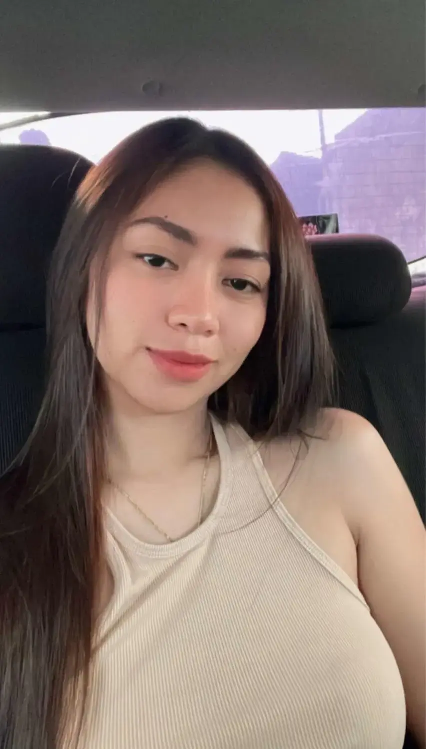 Escort Model Miss ALLUR