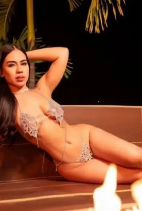 Escort Model Monica - 4