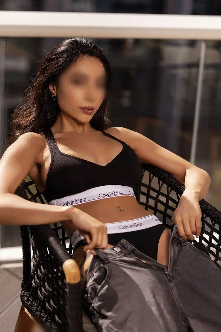 Escort Model Nadia - 8