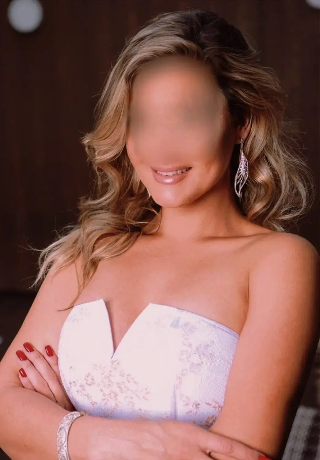 Escort Model Nana