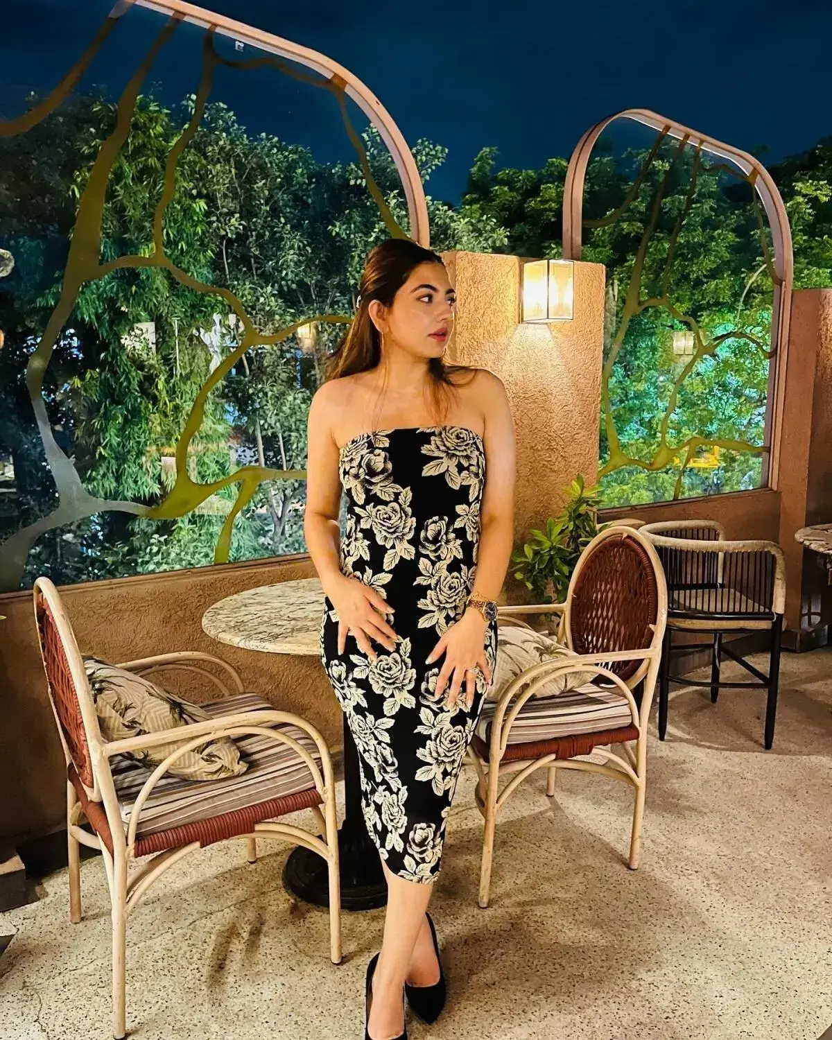 Escort Model Nisha - 2