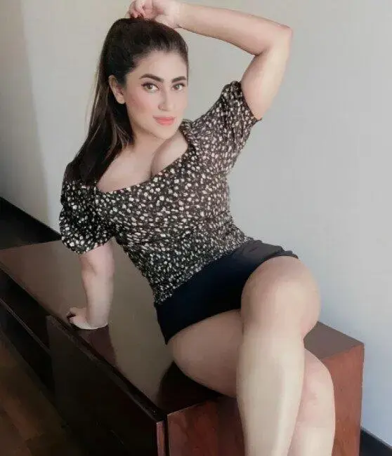Escort Model Preeti Sharma - 4