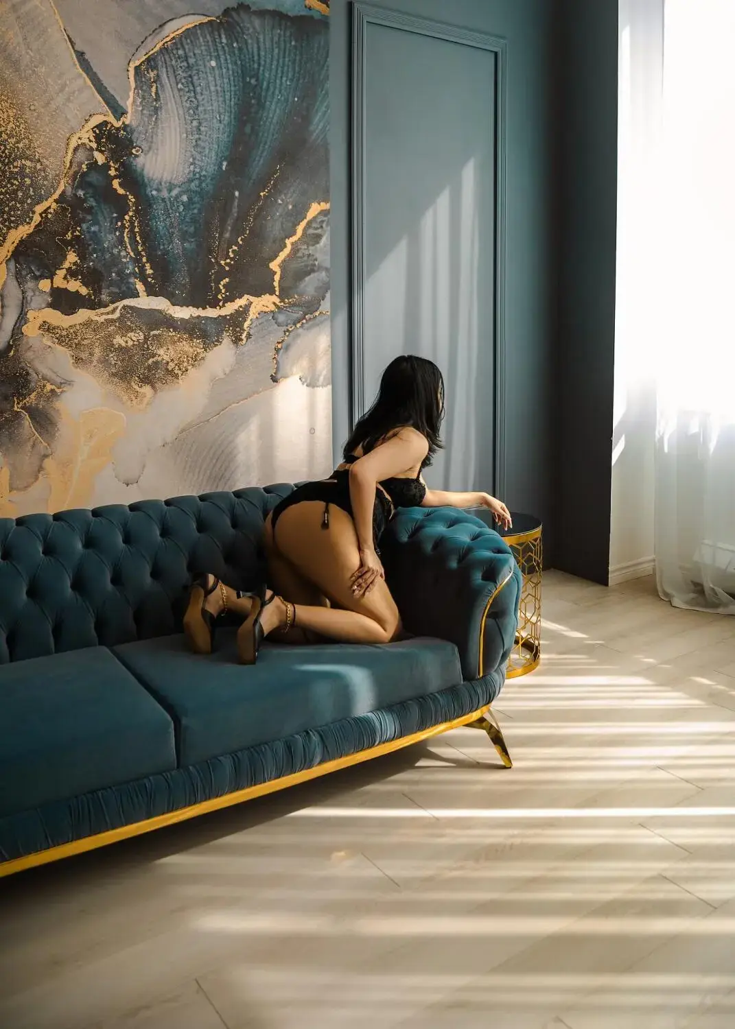 Escort Model Priya Rao - 2