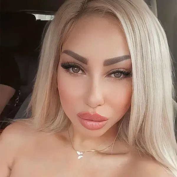 Escort Model Raya - 5