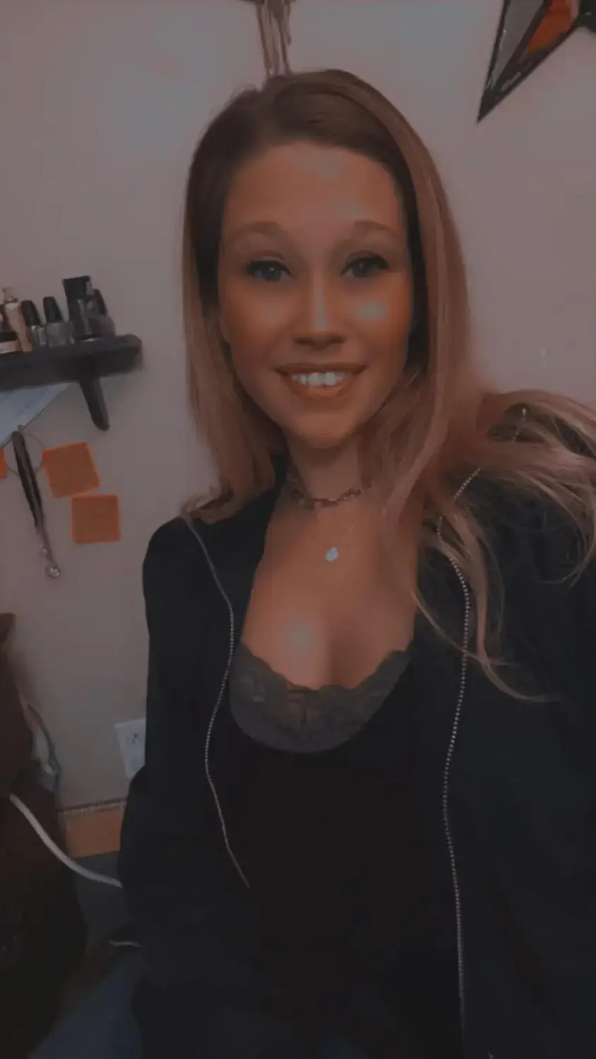 Escort Model Sinfully - 2