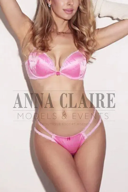 Escort Model Stephanie