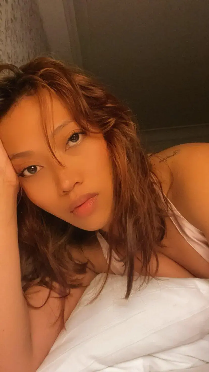 Escort Model Tina