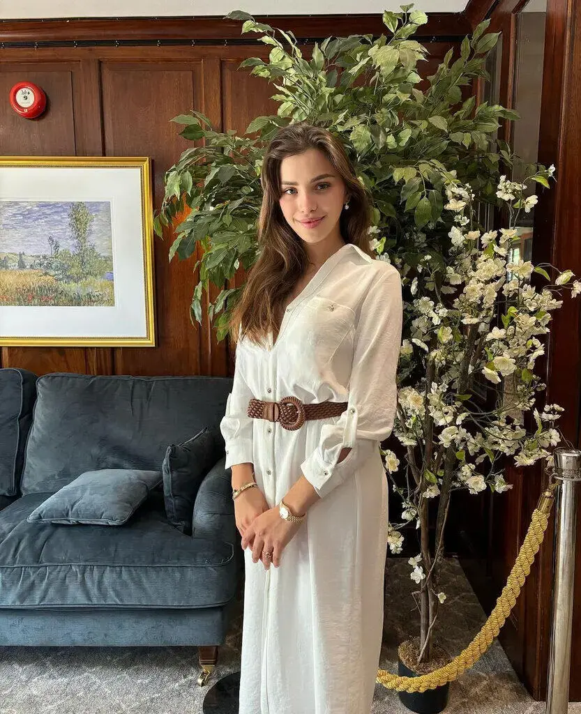 Escort Model Unica - 4