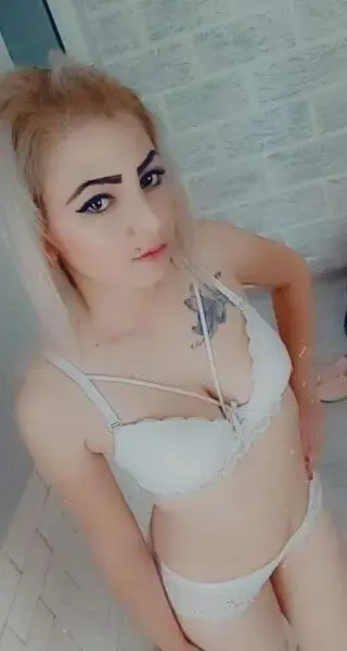 Escort Model Yvonne - 3