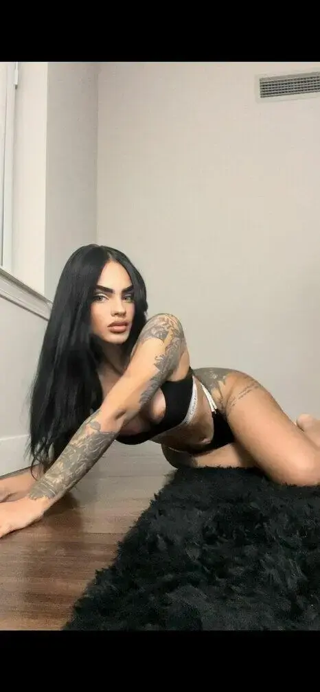 Escort Model Zara